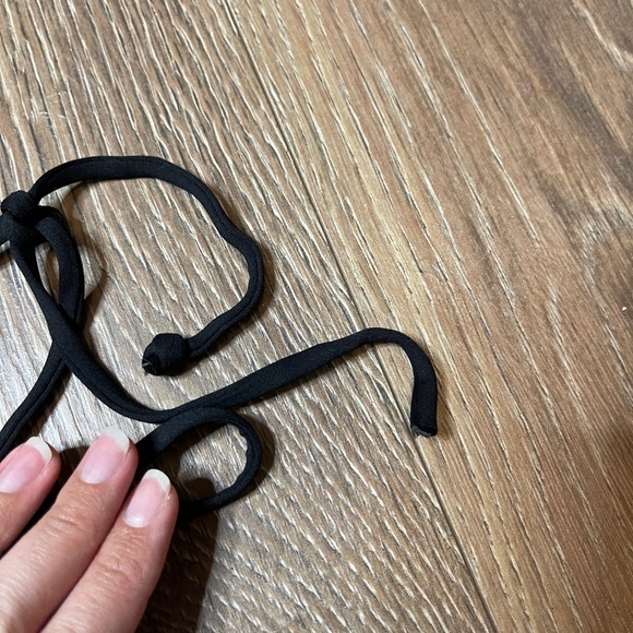 black bikini bottoms - Picture 4 of 6